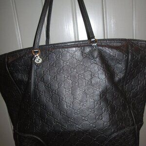 GUCCI Italy Black Leather Logo Tote Style Double Handle Handbag Style # 323671